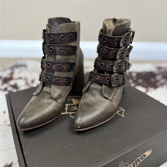 RARE FREEBIRD by Steven Jayden Leather Booties Heel Zip Up. Size 6 - Picture 4 of 10